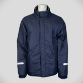 Jakke med magnetlukning